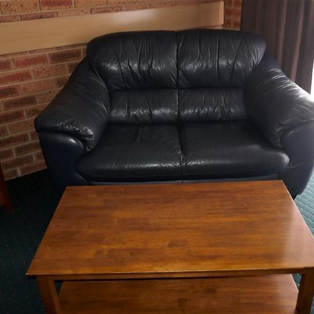 Colonial Motor Inn Bairnsdale Golden Chain Property エクステリア 写真