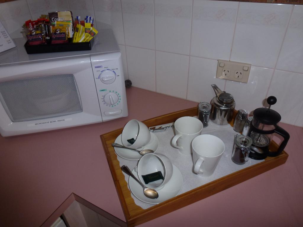 Colonial Motor Inn Bairnsdale Golden Chain Property エクステリア 写真