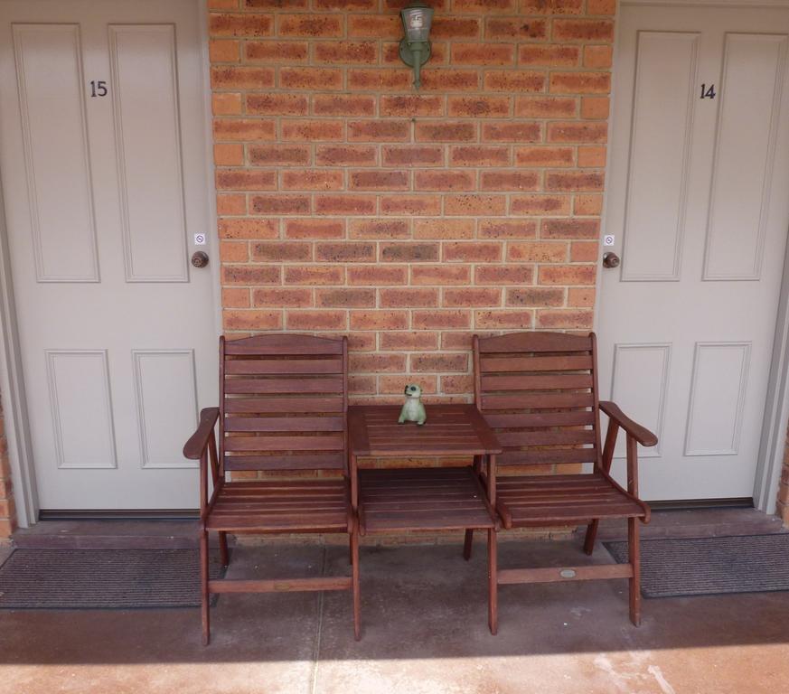 Colonial Motor Inn Bairnsdale Golden Chain Property エクステリア 写真