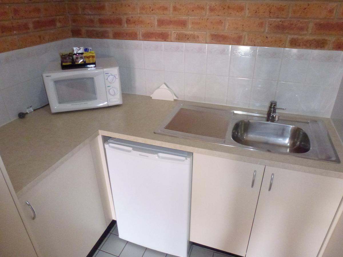 Colonial Motor Inn Bairnsdale Golden Chain Property エクステリア 写真