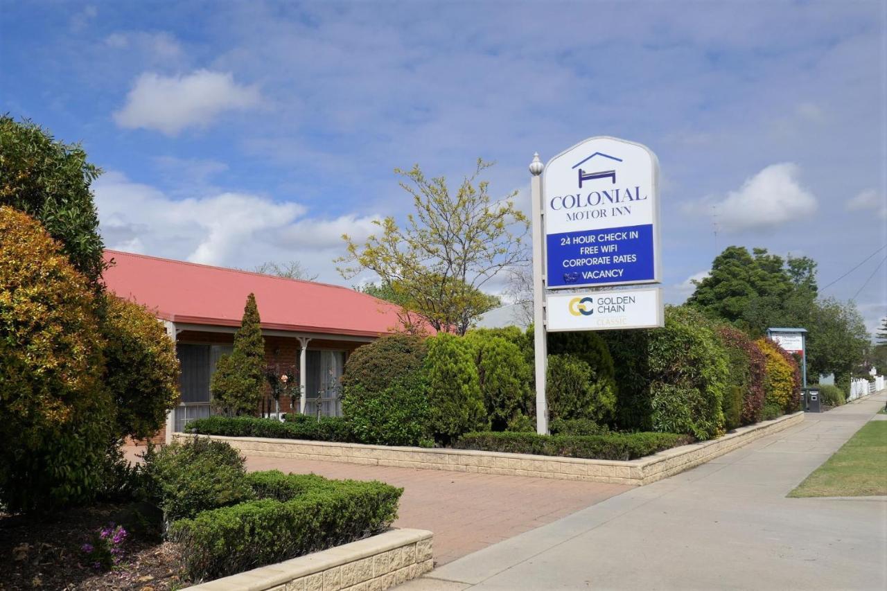 Colonial Motor Inn Bairnsdale Golden Chain Property エクステリア 写真